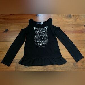 The Children’s Place Black shirt with owl, small 5/6